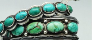 Photo of a Navajo turquoise bracelet